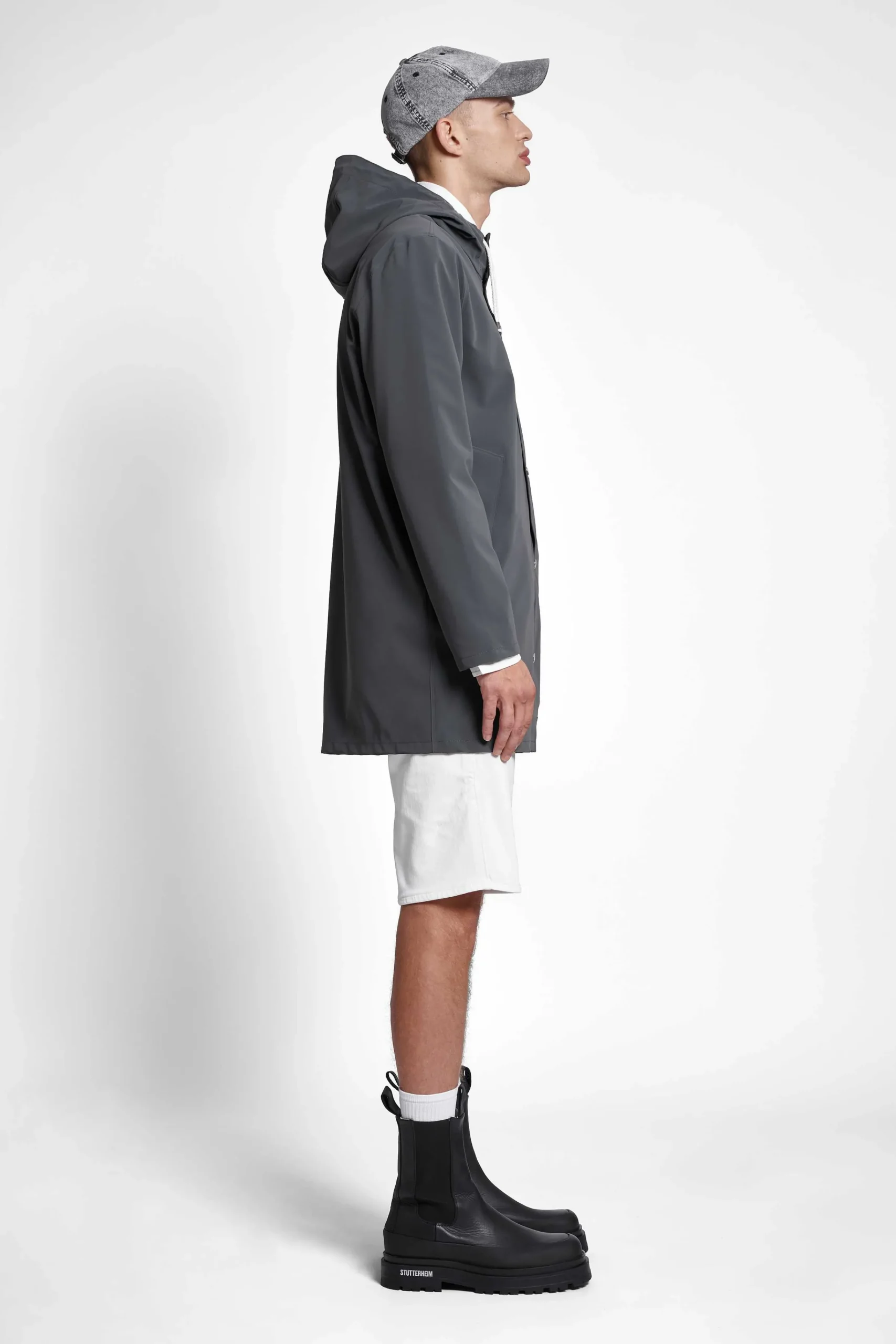 STUTTERHEIM Herresalg<Stockholm Lett Matt Regnfrakk