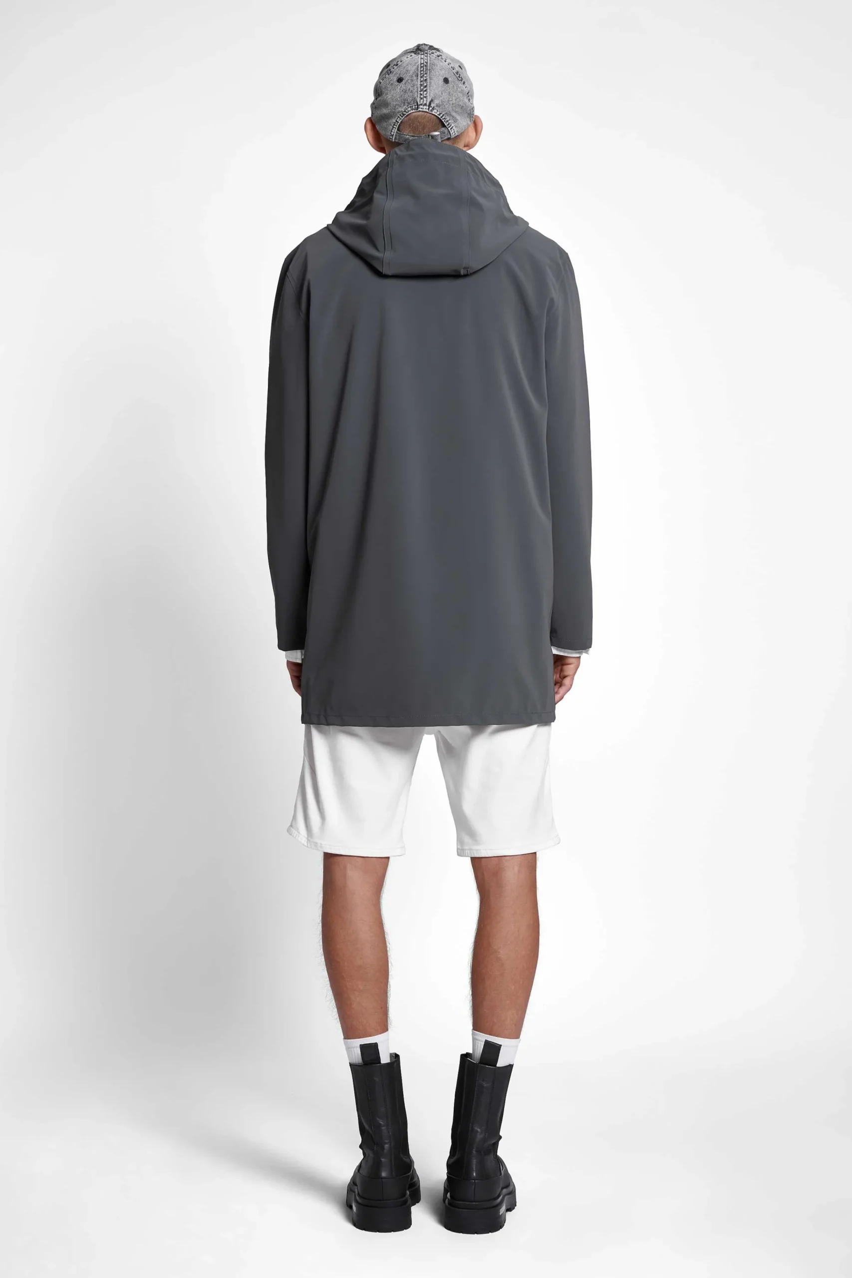 STUTTERHEIM Herresalg<Stockholm Lett Matt Regnfrakk